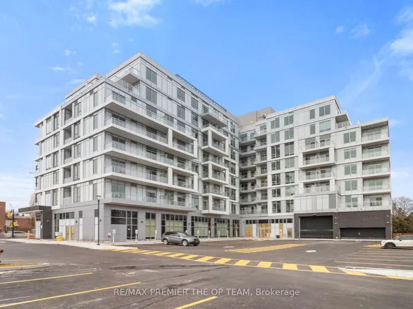 500 Plains Rd E #204, Burlington, ON L7T 2B9
