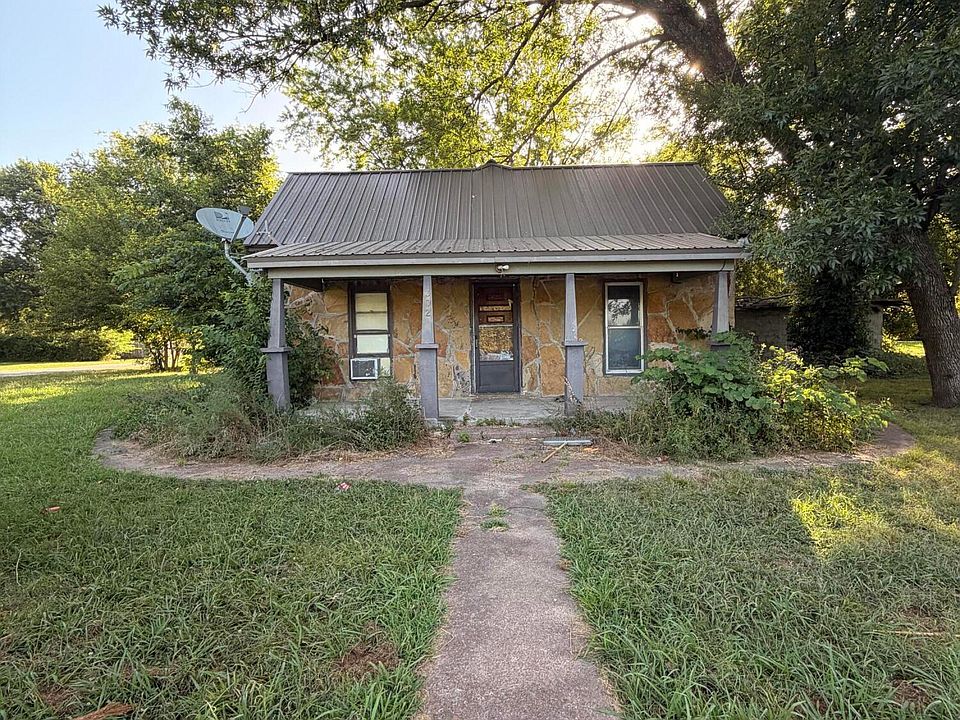 1st image of 302 S Perry St