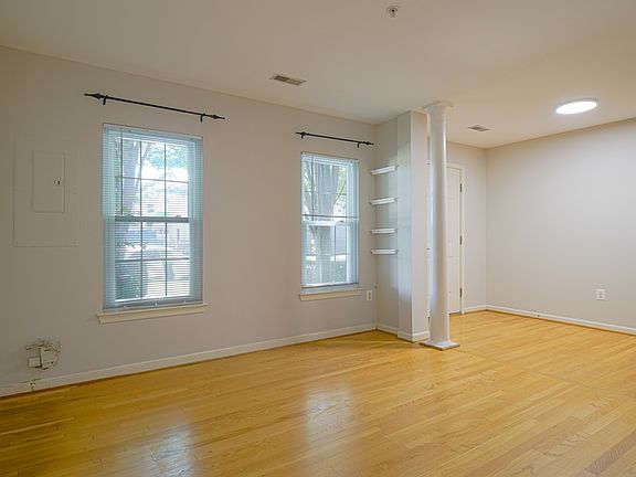 4th image of 9423 Fields Rd