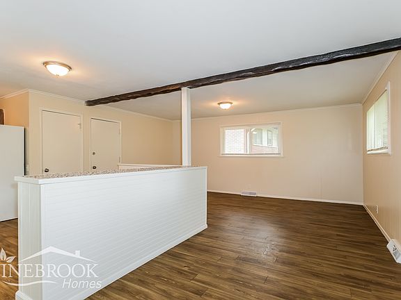 5th image of 10336 Nashua Dr