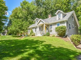 5 S School St, Ashburnham, MA 01430