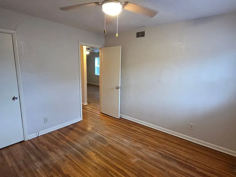 2565 N Kansas St — Photo 9