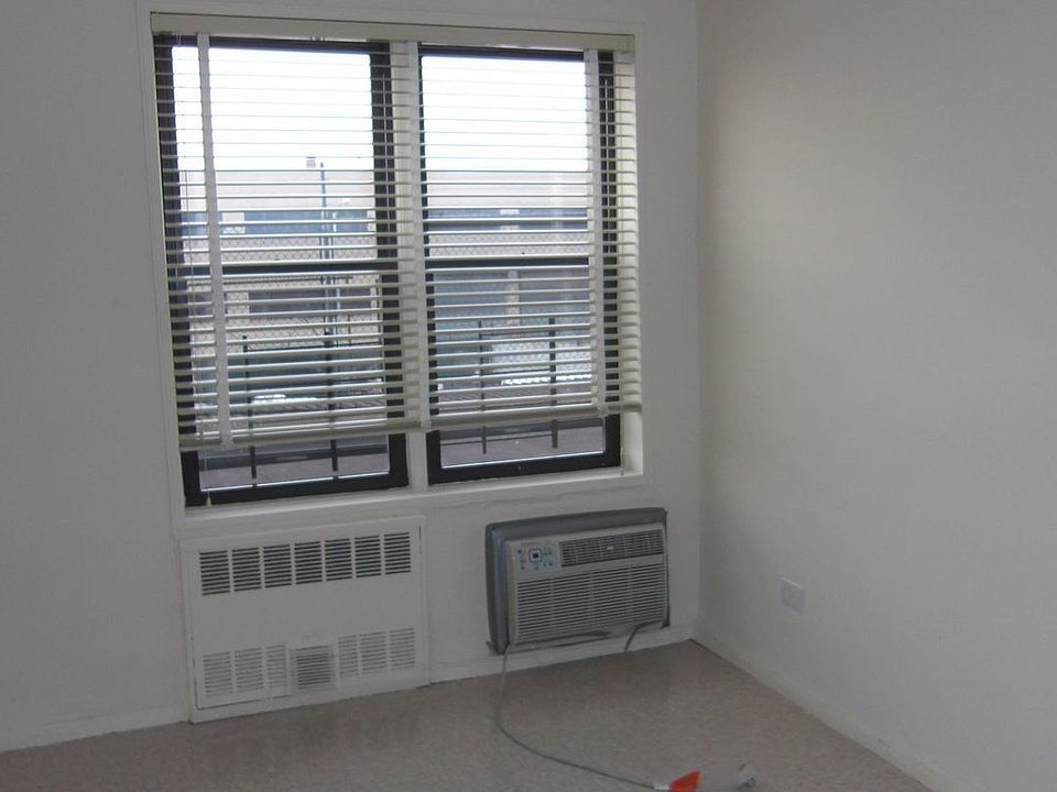 2nd image of 4850 37th St APT 2J