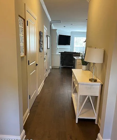 608 Coniston Dr SE — Photo 6