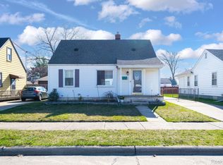 28190 Asmus St, Roseville, MI 48066