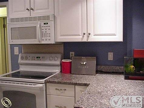 Granite Counters.jpg