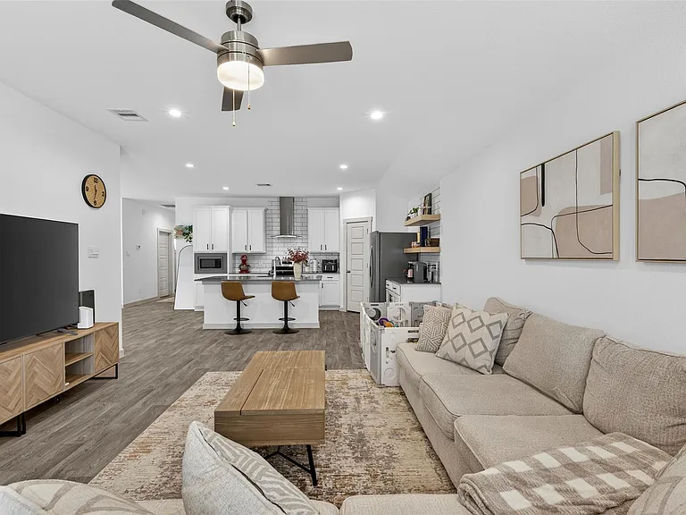 12812 Tokenhouse Ln — Photo 8