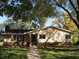 1030 16th Ave N, South Saint Paul, MN 55075