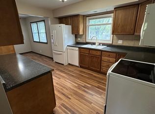 4921 S 48th St, Lincoln, NE 68516