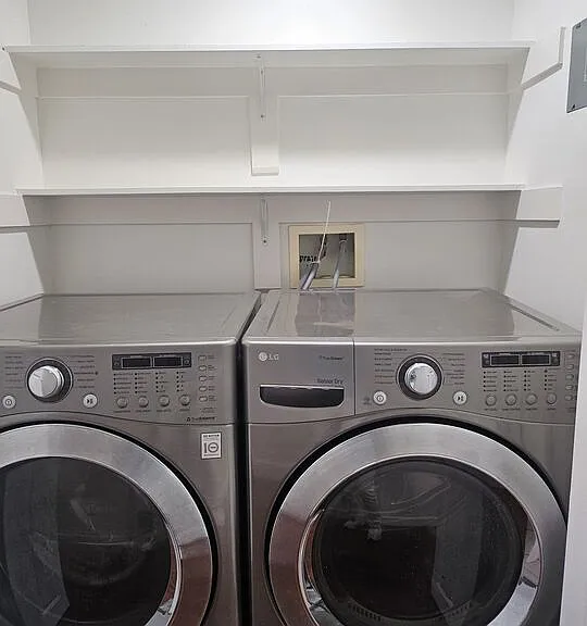 332 S Oxford Ave #201 — Photo 23
