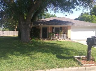 421 Rim Rock Dr, Fort Worth, TX 76108