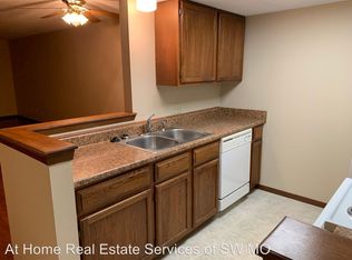 3449 S Main Ave, Springfield, MO 65807