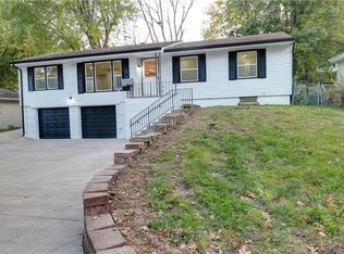 5221 NE 39th St, Kansas City, MO 64117