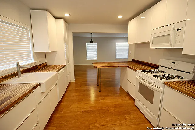 64 Vaughan Pl — Photo 11