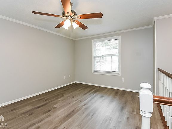 3rd image of 2829 Pine Meadow Dr