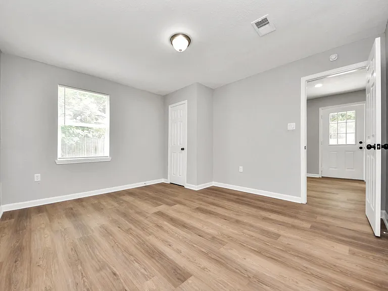 710 Canary Cir — Photo 24