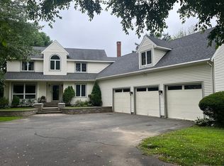 19 King St, Hatfield, MA 01038
