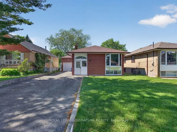 126 Trinnell Blvd, Toronto, ON M1L 1S7