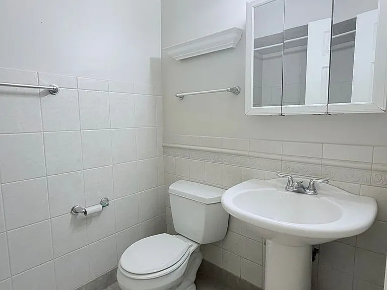 4159 W Oakdale Ave #1C — Photo 7