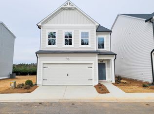 136 Millers Ln, Calhoun, GA 30701