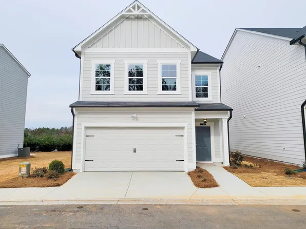 136 Millers Ln, Calhoun, GA 30701