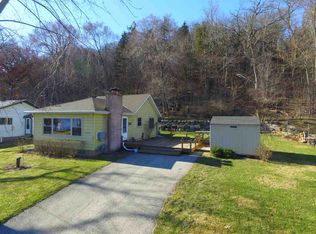 W10566 Tipperary Rd, Poynette, WI 53955