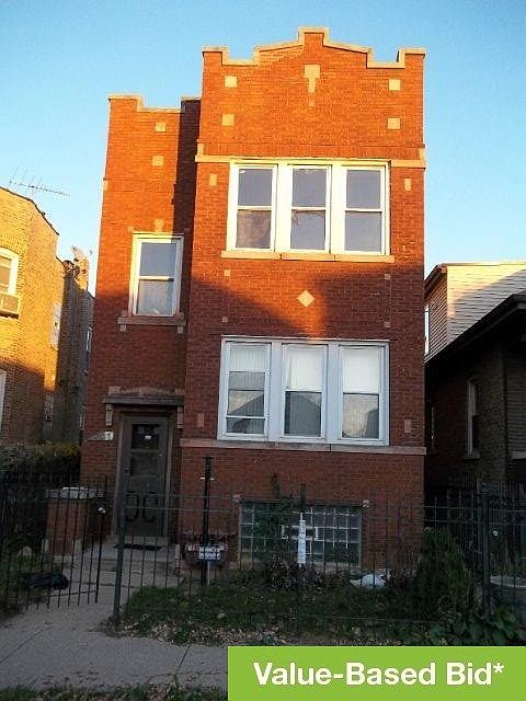 1st image of 1841 N Lowell Ave