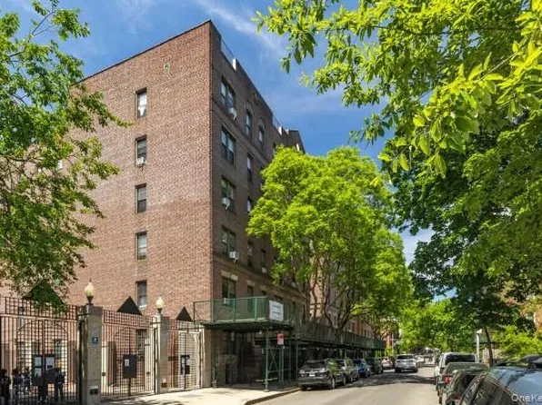 34-20 83rd Street #3D, Jackson Heights, NY 11372