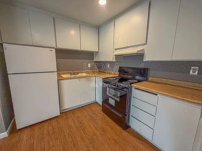 Residences at Brookside — Photo 11