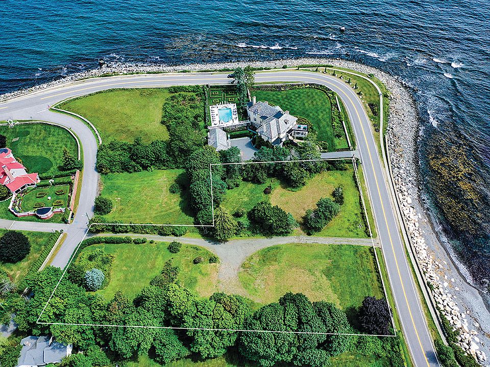 2nd image of 74 Ocean Blvd