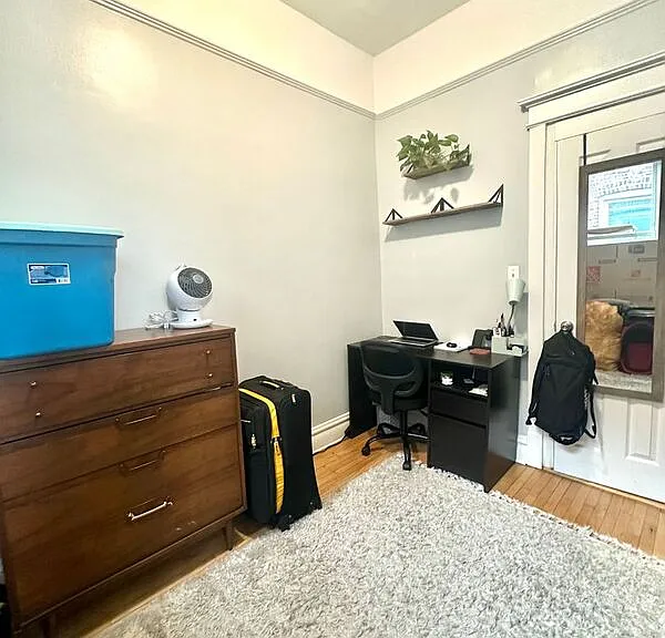 2303 S Oakley Ave #3R — Photo 12