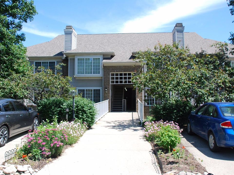 1st image of 9880 Regatta Dr #34302