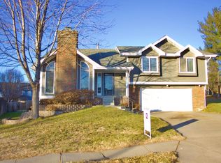 15912 Leavenworth Cir, Omaha, NE 68118