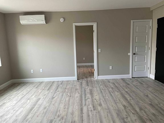 3rd image of 704 8th St #108