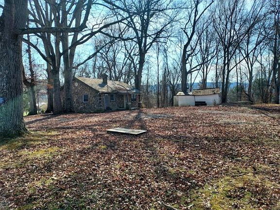 2nd image of 3900 Rocky Hill Ln