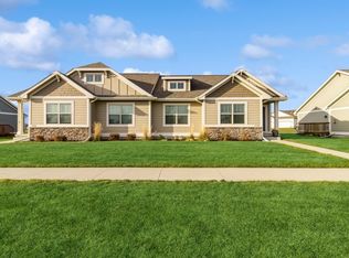 2048 SW Cascade Falls Dr, Ankeny, IA 50023