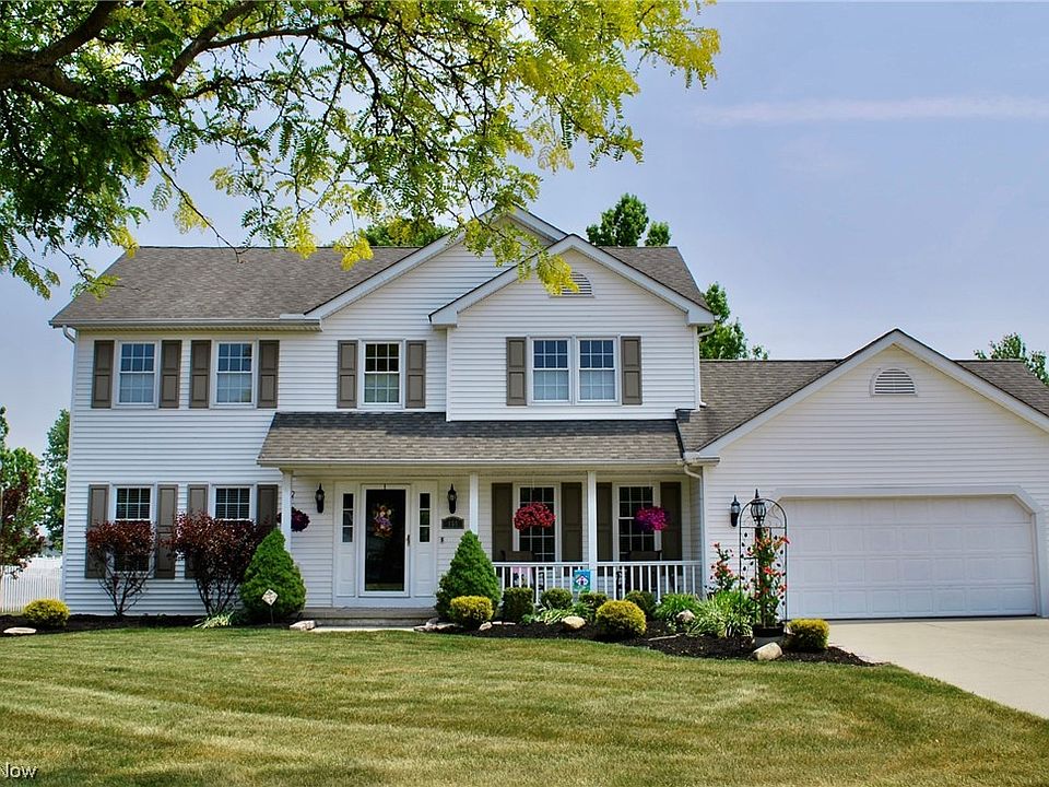 1st image of 459 Gloucester Cir