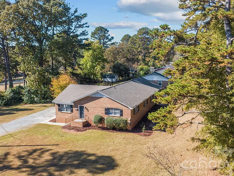 1853 Lakedell Dr — Photo 19