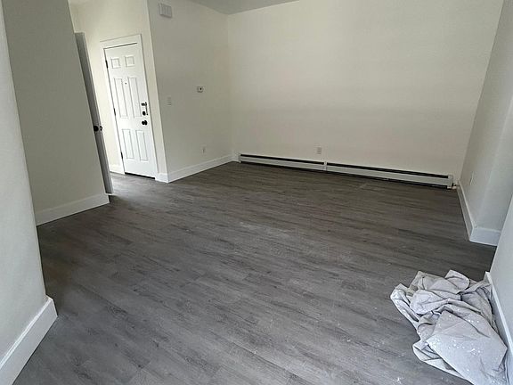 4th image of 22 Tichenor Ter Floor 3