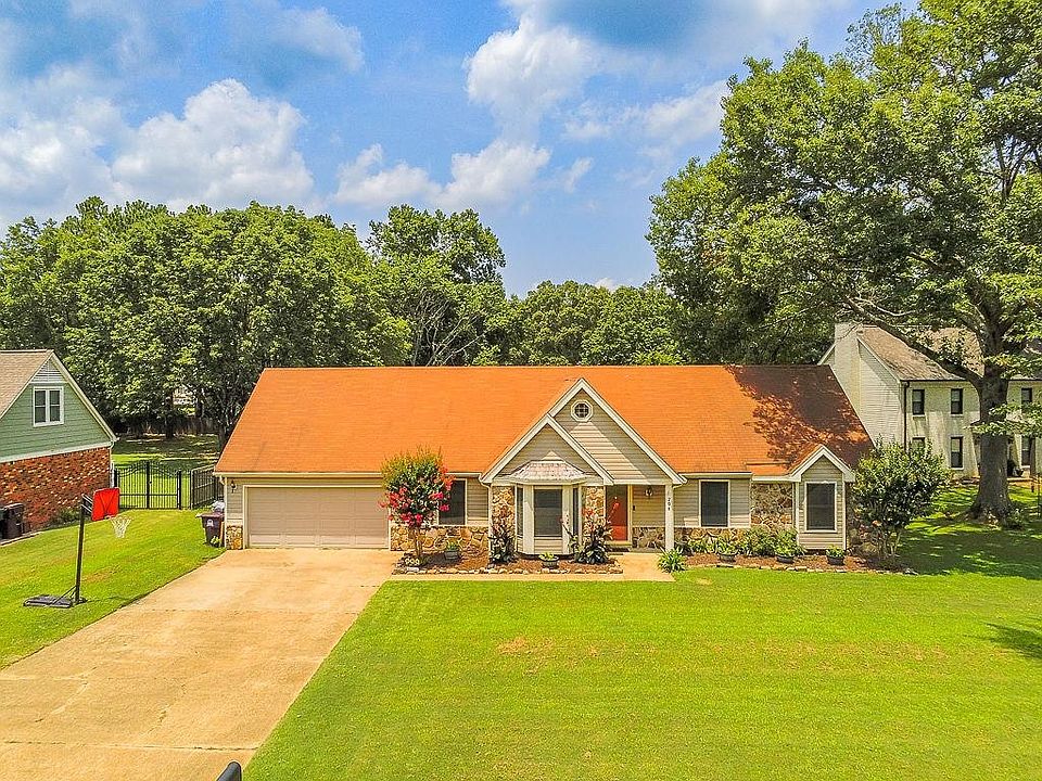 208 E Pecan Valley St, Collierville, TN 38017 Zillow