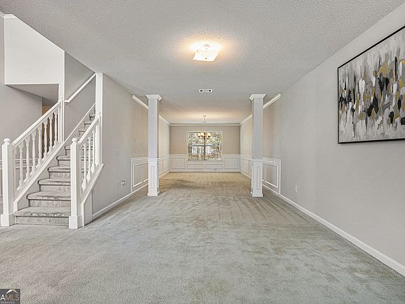 4th image of 1492 Saint George Pl