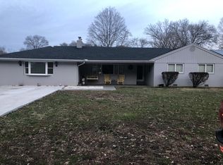 127 W Cedar Dr, Pikeville, KY 41501