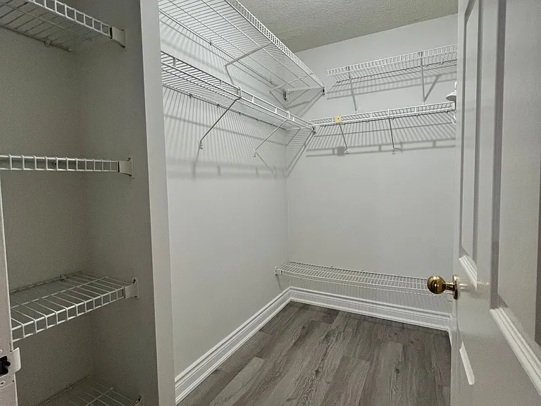 285 Enfield Pl #1412 — Photo 8