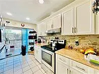 2800 Riverside Dr #203 — Photo 5