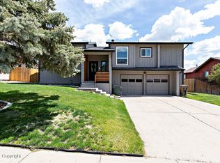 1120 Vanscoy Dr, Gillette, WY 82718
