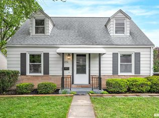 2931 N Saint Philomena Ct, Peoria, IL 61604