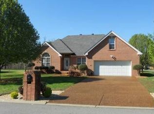 6003 Forest Ct, Greenbrier, TN 37073