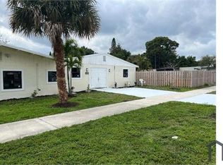 1370 NE Martin Ave #B, Jensen Beach, FL 34957