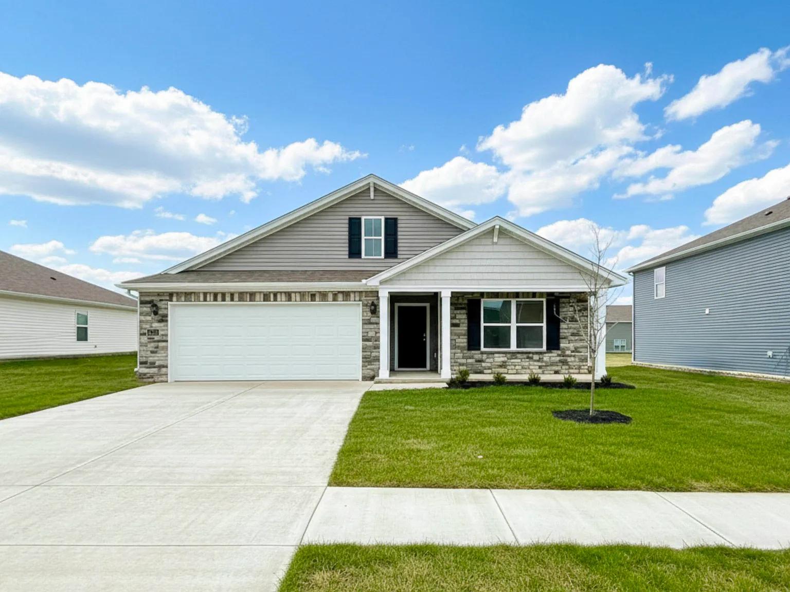 1036 Carriage Place Dr photo 1