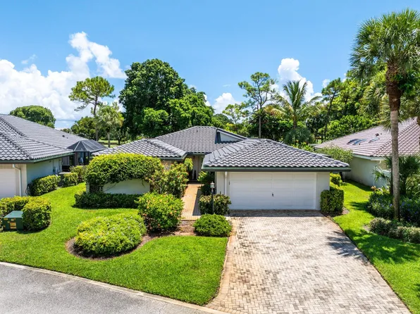 3 Glens Drive E, Boynton Beach, FL 33436